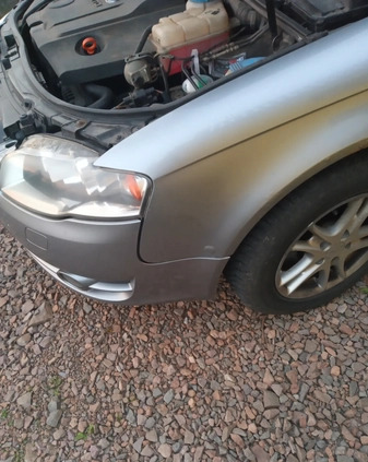 Audi A4 cena 8500 przebieg: 433700, rok produkcji 2004 z Radymno małe 211